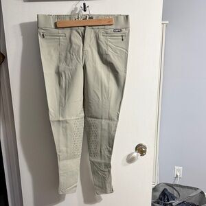 Kerrits Light Tan Knee Patch Show Breeches